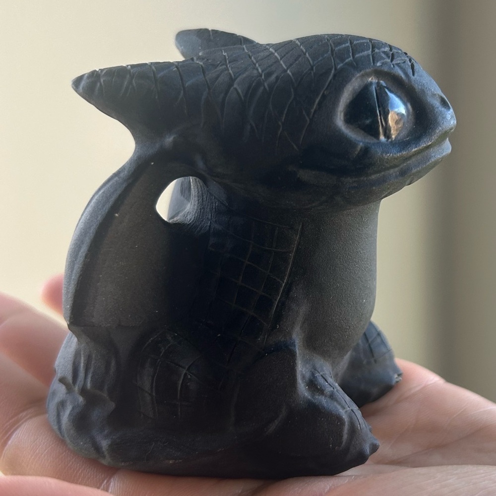 Obsidian Crystal Toothless Large - Picture 3 of 6